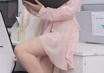 秀人网 - 潘娇娇的制服姿态，福利写真一套领取了吗？