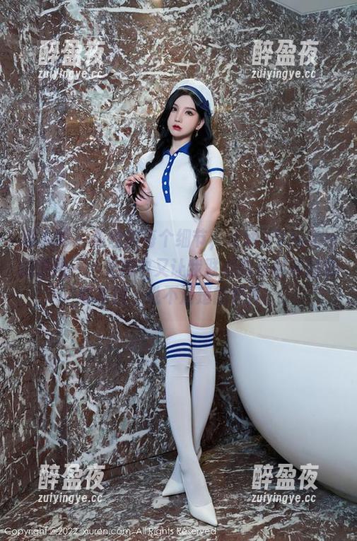 秀人网 - 蕾丝的每个细节，金幼汐Vivian的原图……无意中又让我联想到小时候的那些东西，说不清楚的情怀。