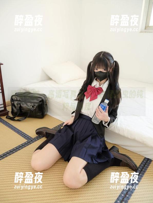 紧急企划-小恩 紧急企划 - 高清写真小恩,白裙摇曳的纯粹与调皮