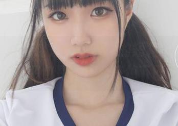 紧急企划 - 比想象更撩人的短裙,龙崎聆音的图包是否让你惊掉下巴?