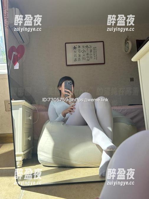 美邵女Baby 微密圈 - “美邵女Baby”的清纯在高清中盛放,有种相信爱情的错觉。