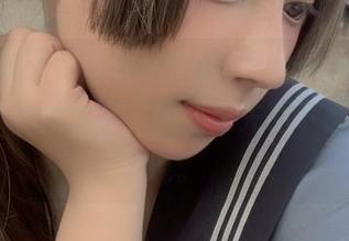 更新又来了,胡桃猫Kurumineko的“甘雨OL”合集,诶,我还是先咽下那口水再说。