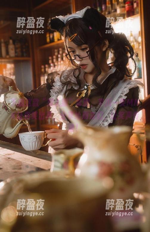 芊川一笑MNK 下载这款“双人狐”套图,芊川一笑MNK让你笑出声,分享给朋友们,让笑声传递!