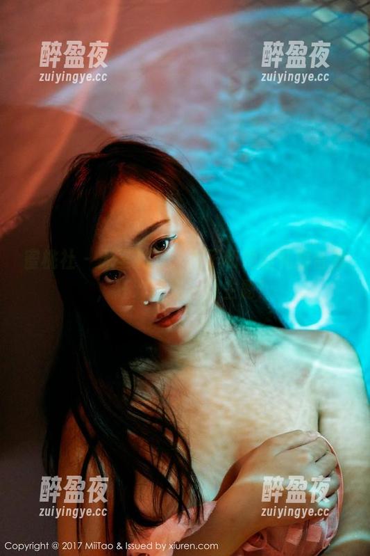 蜜桃社-杏子 蜜桃社 - 无圣光下,杏子和她的礼服合集,狂欢是唯一的主题!