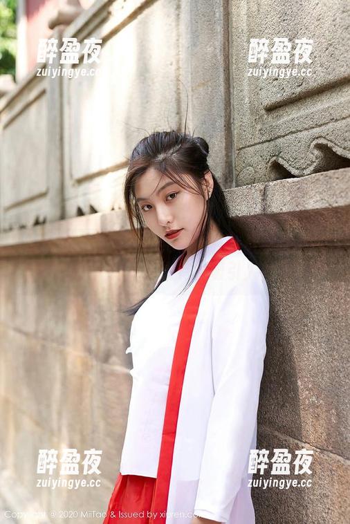 蜜桃社-陆萱萱Cecilia 蜜桃社 - 陆萱萱Cecilia在线教室合集:翻开课本,嗨,这边有更吸引人的内容!