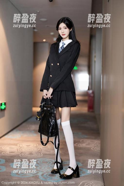 语画界-徐莉芝Booty 语画界 - 在线访问徐莉芝Booty网袜,心中的小鹿再也藏不住了