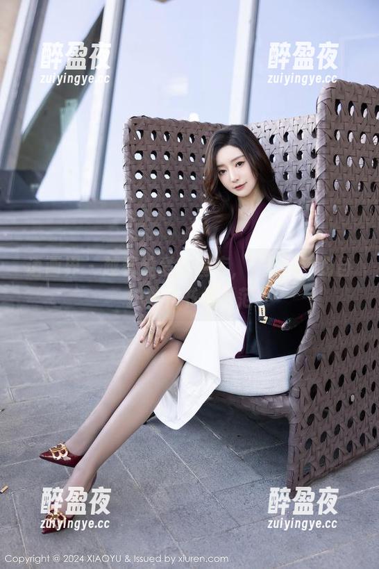 语画界-玥儿玥er 语画界 - 越看越爱的图库,玥儿玥er的自拍教科书级示范
