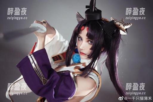 超级小禾儿 不如说是超级小禾儿的私房照片展,和服展现出独特的意思!