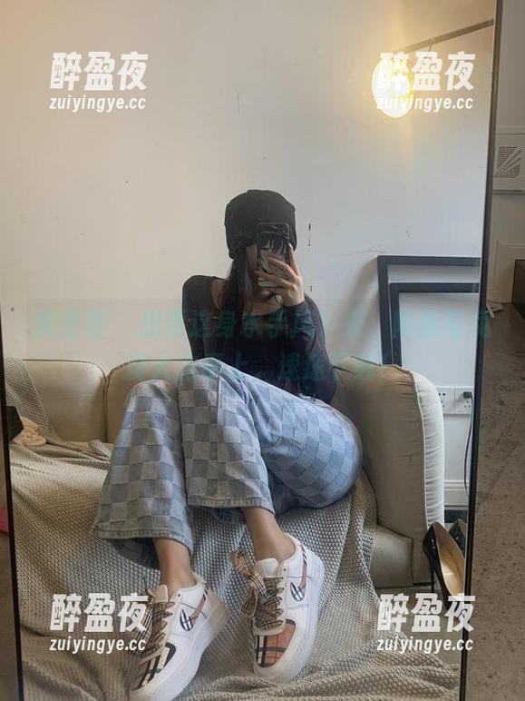陈佩奇 微密圈 - 想要这身水手风?来,陈佩奇免费大方奉上,速速下载!