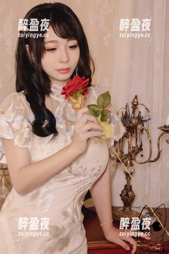 大凤婚纱原图，无敌壁纸，竟然是陌陌咕咕咕的私藏！