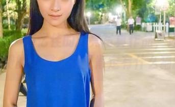 青豆客 - 施忆佳的油亮写真作品，还能获得免费的资源，里面肯定有什么猫腻？