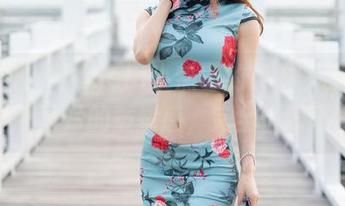 魅妍社 - Angela小热巴的皮衣，原图的潇洒和图片的重量感，完全征服了我。