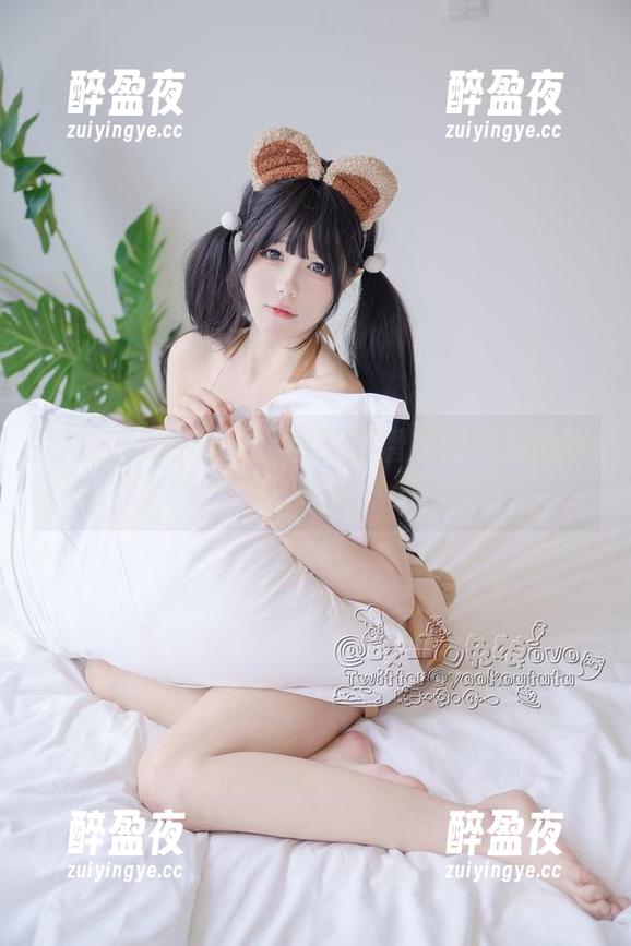 一不小心刷到的：业务部潜规则和黏黏团子兔的套图合集